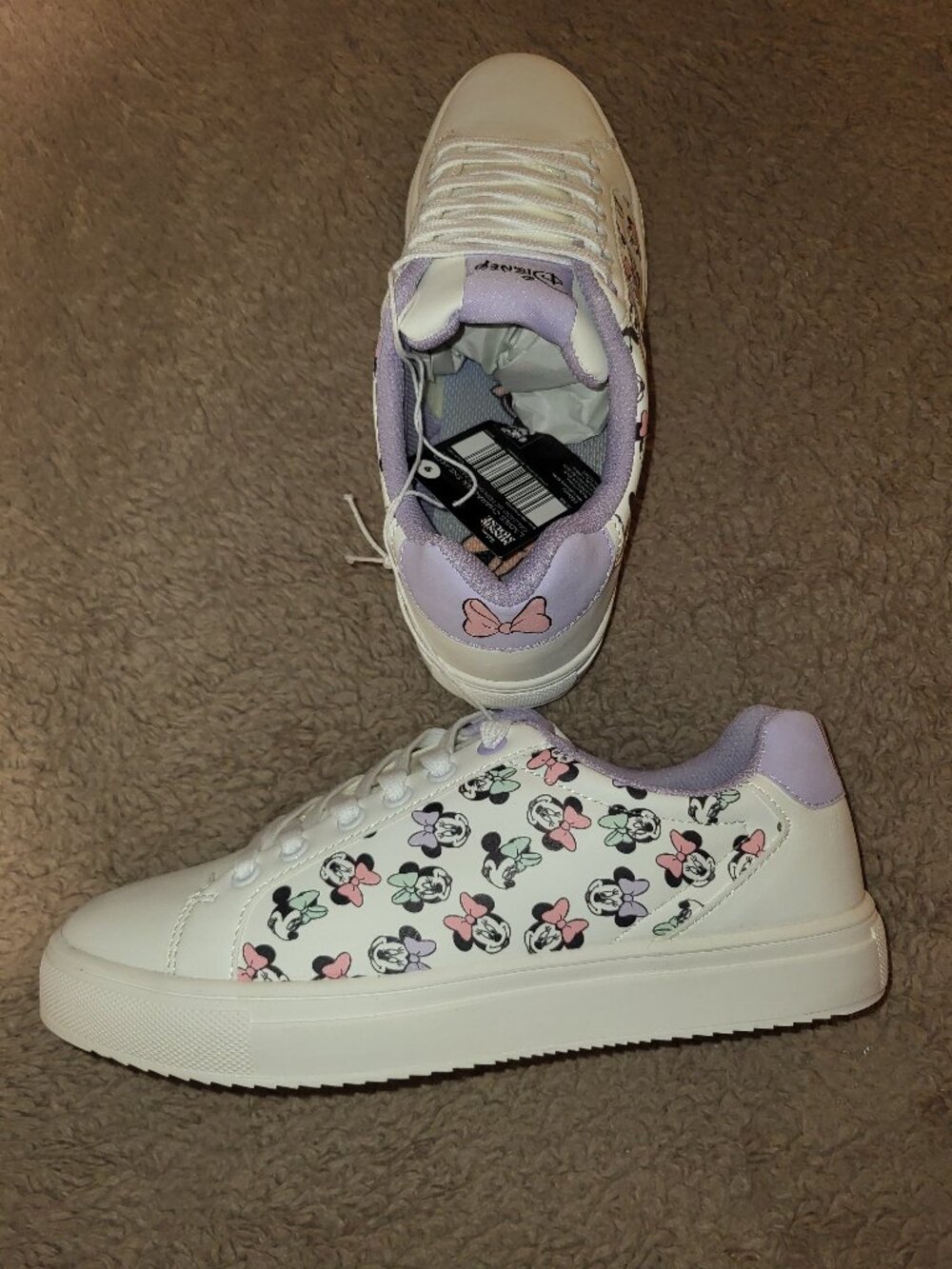Ladies Minnie Mouse Sneakers Size 9 New Unused